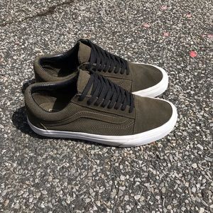 Old Skool Perf Suede Tarmac